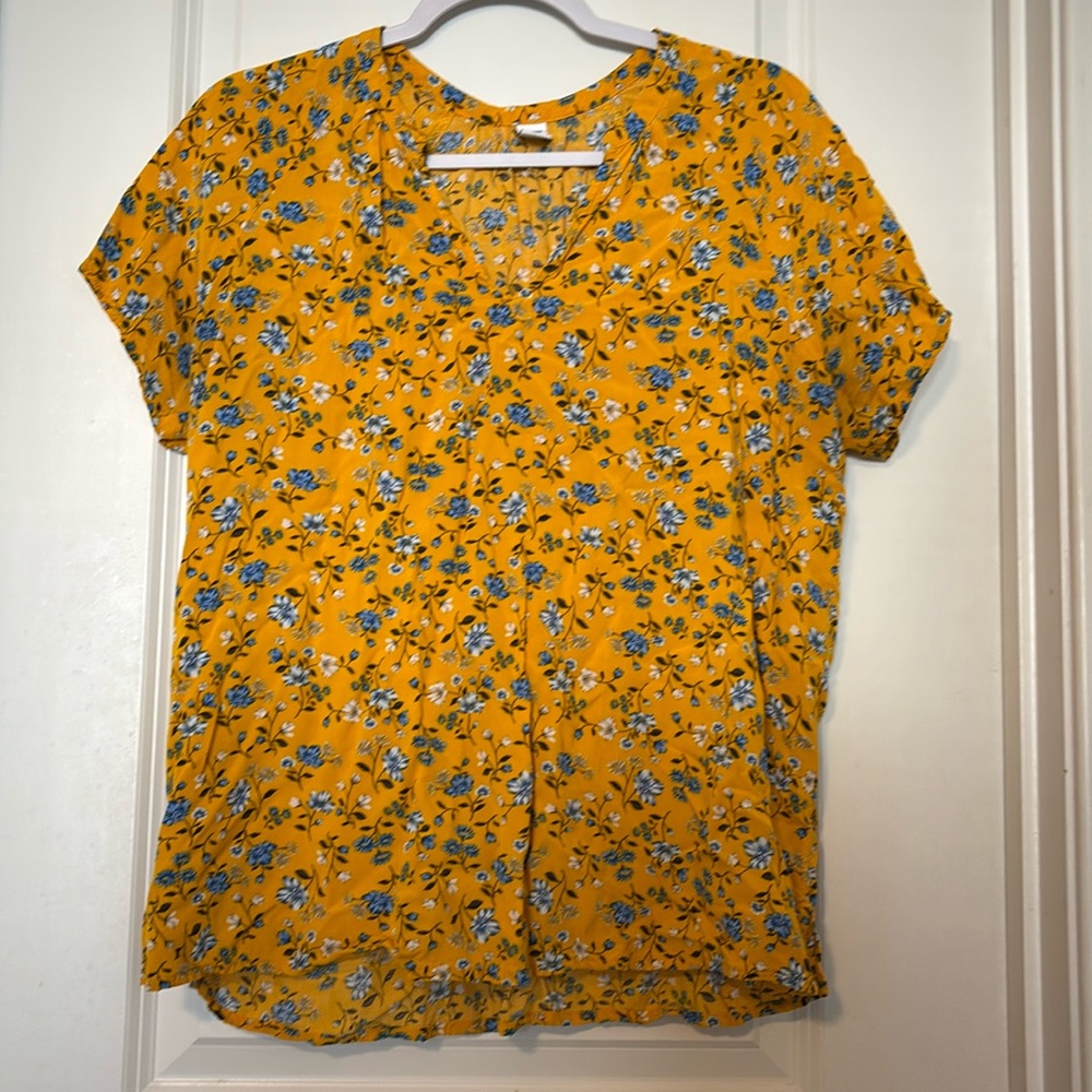 Old navy floral top